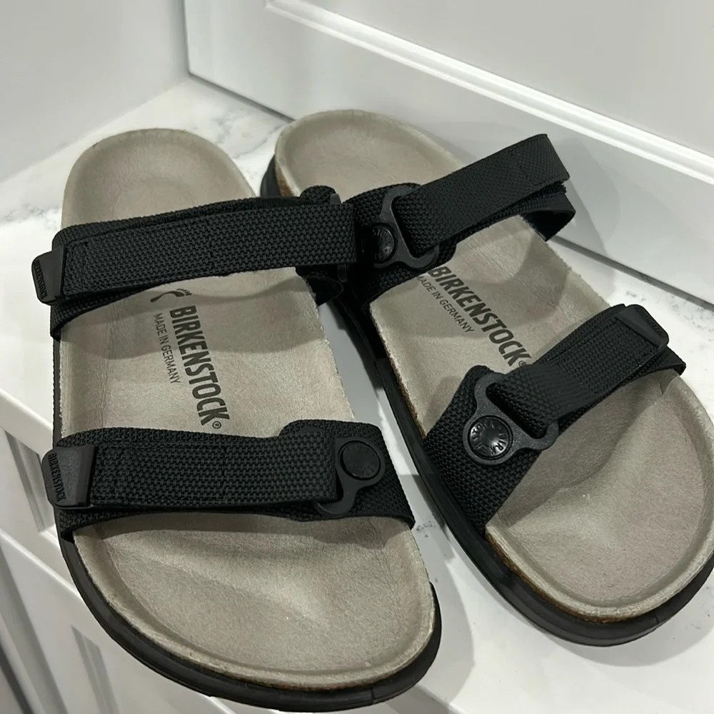 Birkenstock  NEW Women’s Sahara Futura Black sandals 41
